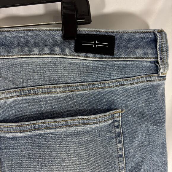 Liverpool Los Angeles Women’s Marley Monet Girlfriend Denim Shorts Size 24W - Picture 3 of 6